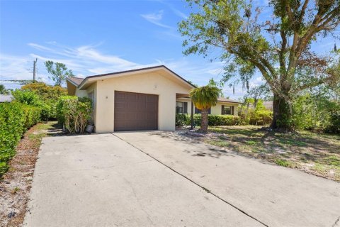 Villa ou maison à vendre à Titusville, Floride: 3 chambres, 108.88 m2 № 1740480 - photo 2