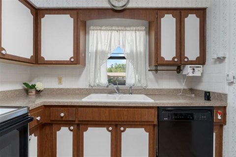 Villa ou maison à vendre à Titusville, Floride: 3 chambres, 108.88 m2 № 1740480 - photo 6