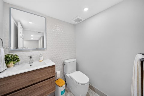 Villa ou maison à vendre à Miami, Floride: 3 chambres, 205.87 m2 № 2400544 - photo 27