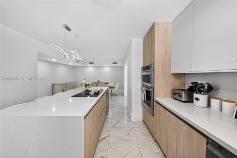 Villa ou maison à vendre à Miami, Floride: 3 chambres, 205.87 m2 № 2400544 - photo 21