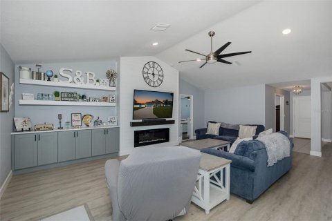 Villa ou maison à vendre à Spring Hill, Floride: 3 chambres, 189.06 m2 № 1808532 - photo 14