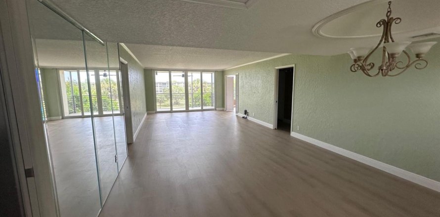 Condo in Pompano Beach, Florida, 3 bedrooms № 2190662