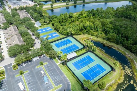 Casa en venta en Orlando, Florida, 5 dormitorios, 278.99 m2 № 2409025 - foto 19