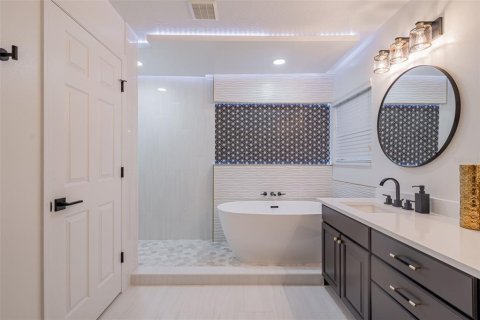 Casa en venta en Orlando, Florida, 5 dormitorios, 278.99 m2 № 2409025 - foto 6