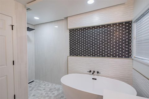 Casa en venta en Orlando, Florida, 5 dormitorios, 278.99 m2 № 2409025 - foto 10