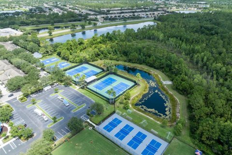 Casa en venta en Orlando, Florida, 5 dormitorios, 278.99 m2 № 2409025 - foto 18