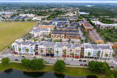 Casa en venta en Orlando, Florida, 5 dormitorios, 278.99 m2 № 2409025 - foto 28
