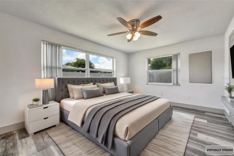 House in Largo, Florida 3 bedrooms, 130.53 sq.m. № 1880472 - photo 24