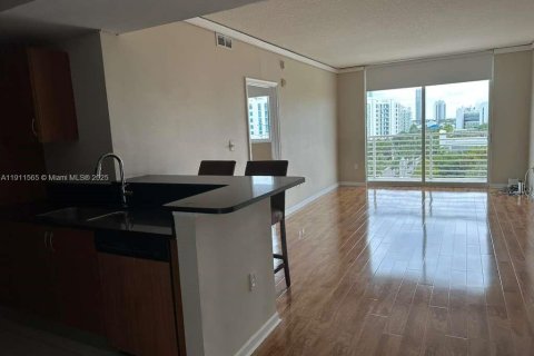 Condominio en Aventura, Florida, 2 dormitorios  № 2013420