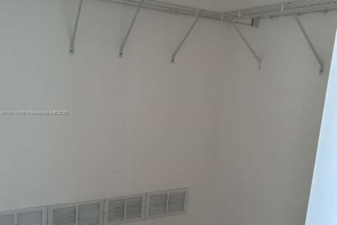 Condominio en alquiler en Aventura, Florida, 2 dormitorios, 99.68 m2 № 2013420 - foto 9