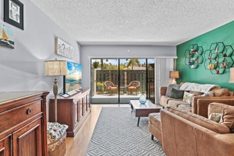 Copropriété à louer à Sarasota, Floride: 2 chambres, 130.06 m2 № 2421681 - photo 13