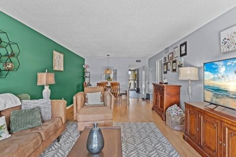 Copropriété à louer à Sarasota, Floride: 2 chambres, 130.06 m2 № 2421681 - photo 15