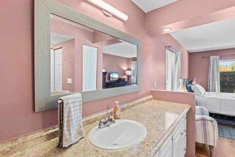 Copropriété à louer à Sarasota, Floride: 2 chambres, 130.06 m2 № 2421681 - photo 18