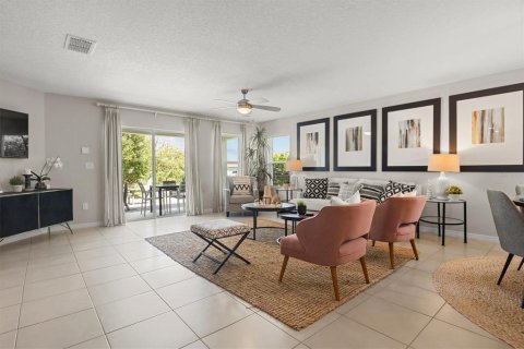 House in Winter Haven, Florida 4 bedrooms, 184.23 sq.m. № 1906755 - photo 6