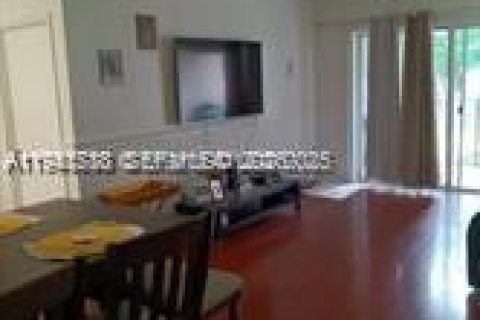 Condo in Miramar, Florida, 3 bedrooms  № 1998960 - photo 3