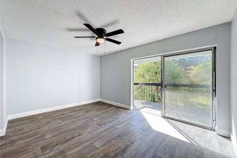 Condo in Orlando, Florida, 2 bedrooms  № 2209377 - photo 18