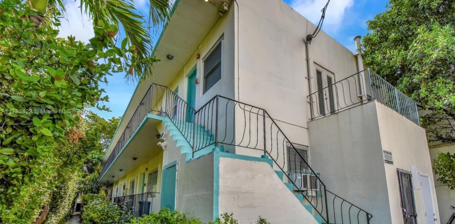 Estudio en el Condominio en Miami Beach, Florida № 1708825