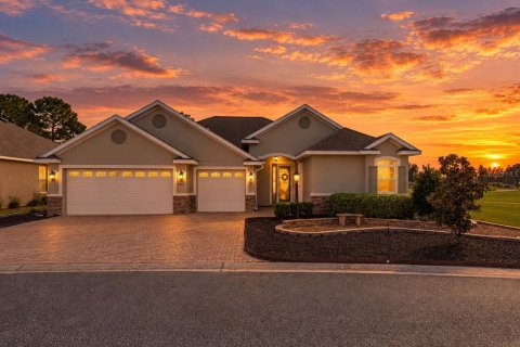 Villa ou maison à Ocala, Floride 3 chambres, 212.1 m2 № 2416256