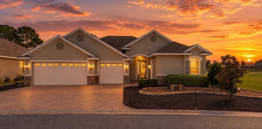 Villa ou maison à Ocala, Floride 3 chambres, 212.1 m2 № 2416256