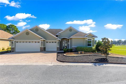 Villa ou maison à vendre à Ocala, Floride: 3 chambres, 212.1 m2 № 2416256 - photo 2