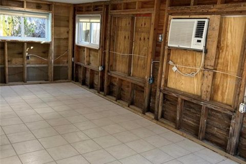 House in Treasure Island, Florida 2 bedrooms, 145.86 sq.m. № 1886418 - photo 17