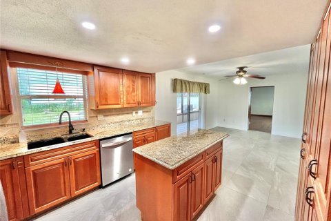Casa en venta en Kissimmee, Florida, 5 dormitorios, 212.56 m2 № 1826927 - foto 3