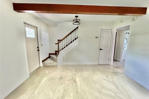 Casa en venta en Kissimmee, Florida, 5 dormitorios, 212.56 m2 № 1826927 - foto 4