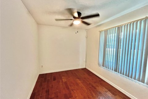 Casa en venta en Kissimmee, Florida, 5 dormitorios, 212.56 m2 № 1826927 - foto 9