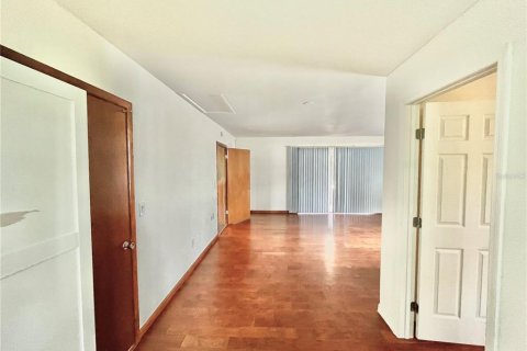 Casa en venta en Kissimmee, Florida, 5 dormitorios, 212.56 m2 № 1826927 - foto 7