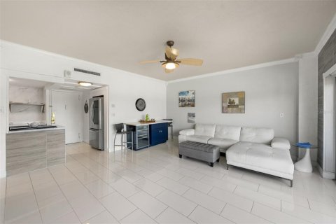 Купить кондоминиум в Клируотер, Флорида 4 комнаты, 65.68м2, № 2425295 - фото 6