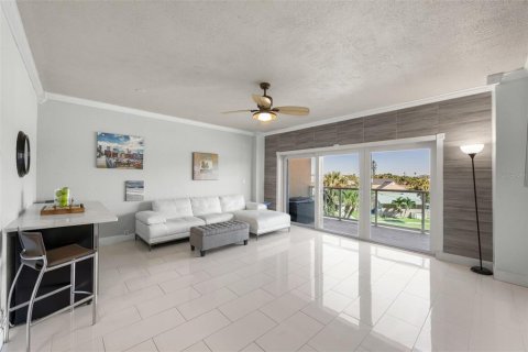 Купить кондоминиум в Клируотер, Флорида 4 комнаты, 65.68м2, № 2425295 - фото 4