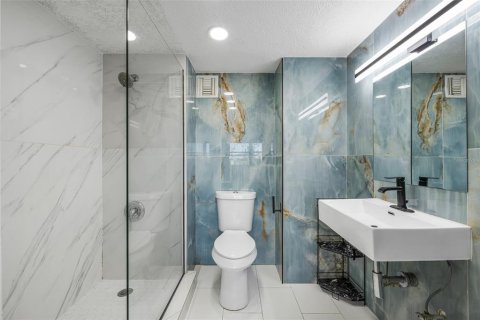 Купить кондоминиум в Клируотер, Флорида 4 комнаты, 65.68м2, № 2425295 - фото 13