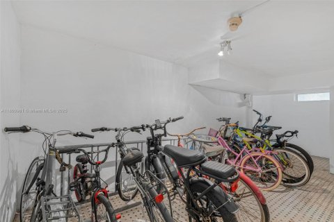 Купить кондоминиум в Майами-Бич, Флорида 1 спальня, 39.76м2, № 1981707 - фото 21