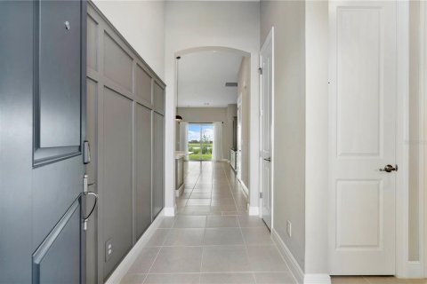 Villa ou maison à louer à Punta Gorda, Floride: 4 chambres, 182.46 m2 № 2386706 - photo 2