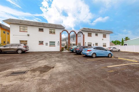 Купить кондоминиум в Холливуд, Флорида 1 спальня, 52.21м2, № 1956564 - фото 14