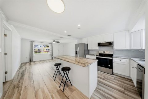 Casa en venta en Saint Petersburg, Florida, 3 dormitorios, 118.17 m2 № 2226914 - foto 9