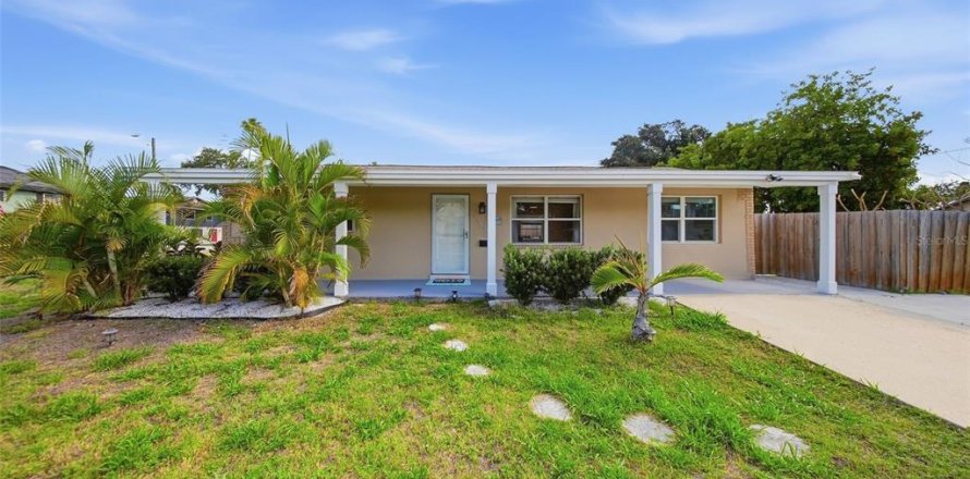 Casa en Saint Petersburg, Florida 3 dormitorios, 118.17 m2 № 2226914