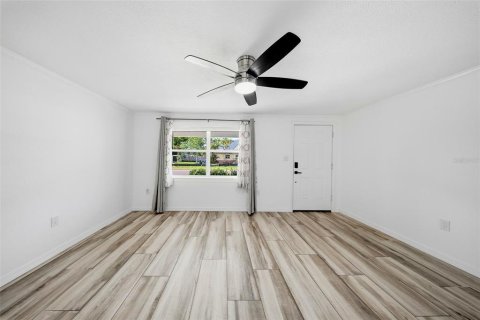 Casa en venta en Saint Petersburg, Florida, 3 dormitorios, 118.17 m2 № 2226914 - foto 5