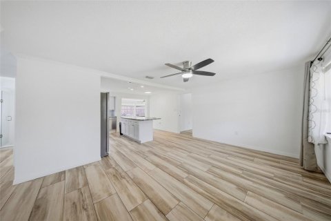 Casa en venta en Saint Petersburg, Florida, 3 dormitorios, 118.17 m2 № 2226914 - foto 7