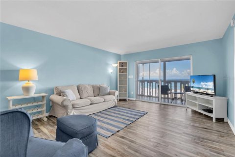 Condo in Saint Pete Beach, Florida, 2 bedrooms  № 1299490 - photo 4