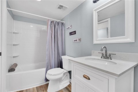 Condo in Saint Pete Beach, Florida, 2 bedrooms  № 1299490 - photo 14