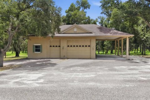 House in Myakka City, Florida 5 bedrooms, 468.88 sq.m. № 2197631 - photo 13