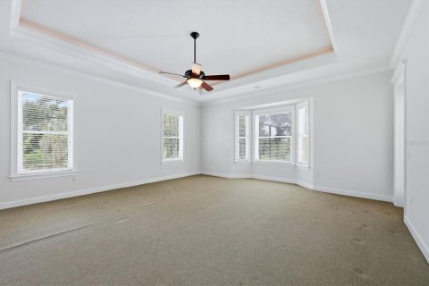 House in Myakka City, Florida 5 bedrooms, 468.88 sq.m. № 2197631 - photo 3