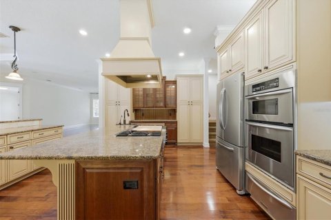House in Myakka City, Florida 5 bedrooms, 468.88 sq.m. № 2197631 - photo 26