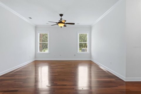 House in Myakka City, Florida 5 bedrooms, 468.88 sq.m. № 2197631 - photo 2
