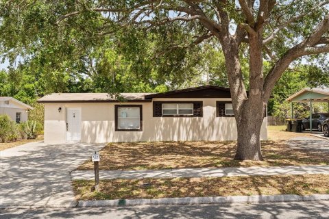 Casa en venta en Clermont, Florida, 3 dormitorios, 102.47 m2 № 1648688 - foto 1