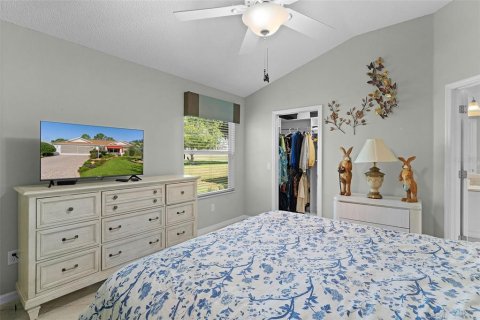 House in The Villages, Florida 3 bedrooms, 177.07 sq.m. № 2167078 - photo 21
