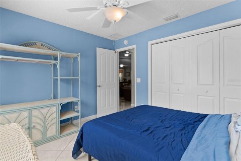 House in The Villages, Florida 3 bedrooms, 177.07 sq.m. № 2167078 - photo 27