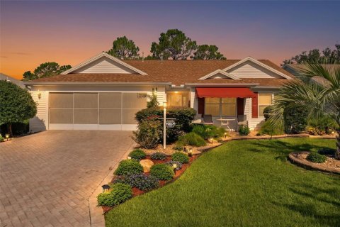 House in The Villages, Florida 3 bedrooms, 177.07 sq.m. № 2167078 - photo 2