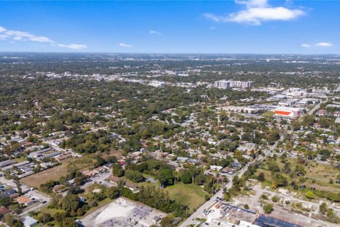 Commercial property in Miami, Florida № 2010980 - photo 14